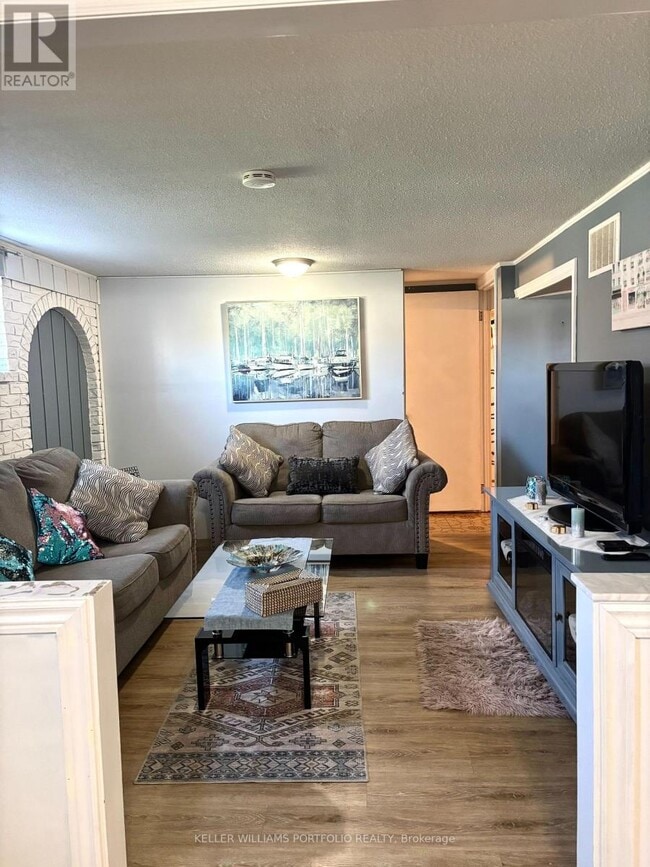 Building Photo - 7841 Martin Grove Rd