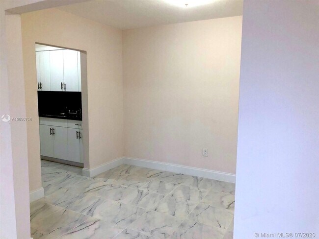 Foto del edificio - 1740 NW 41st St