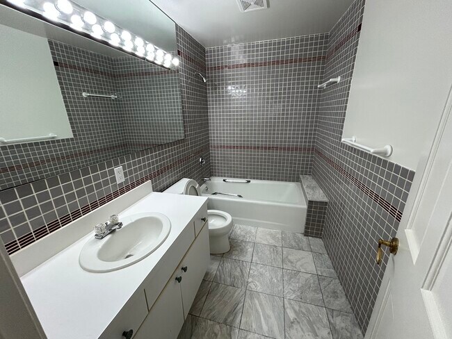 Baño completo - 59 Church St