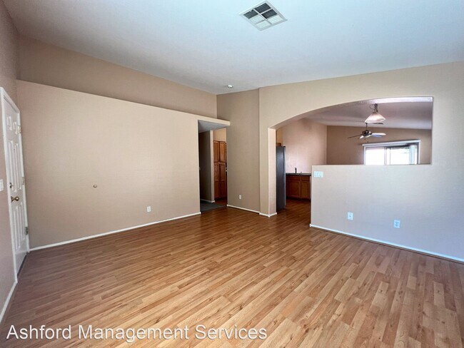 Foto del edificio - 3 br, 2 bath House - 14842 W. Redfield Rd