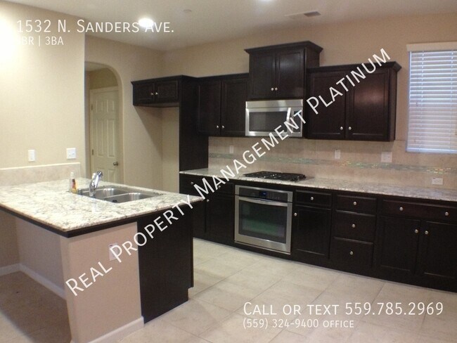 Building Photo - 1532 N Sanders Ave