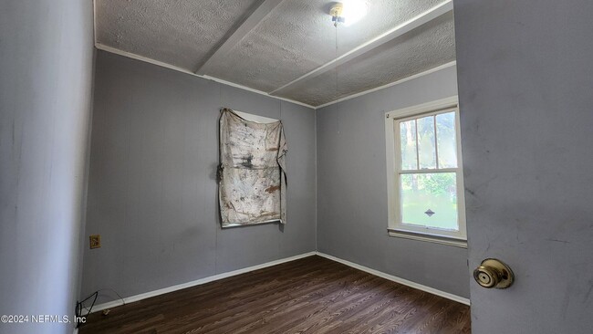 Building Photo - 6835 Vermillion St