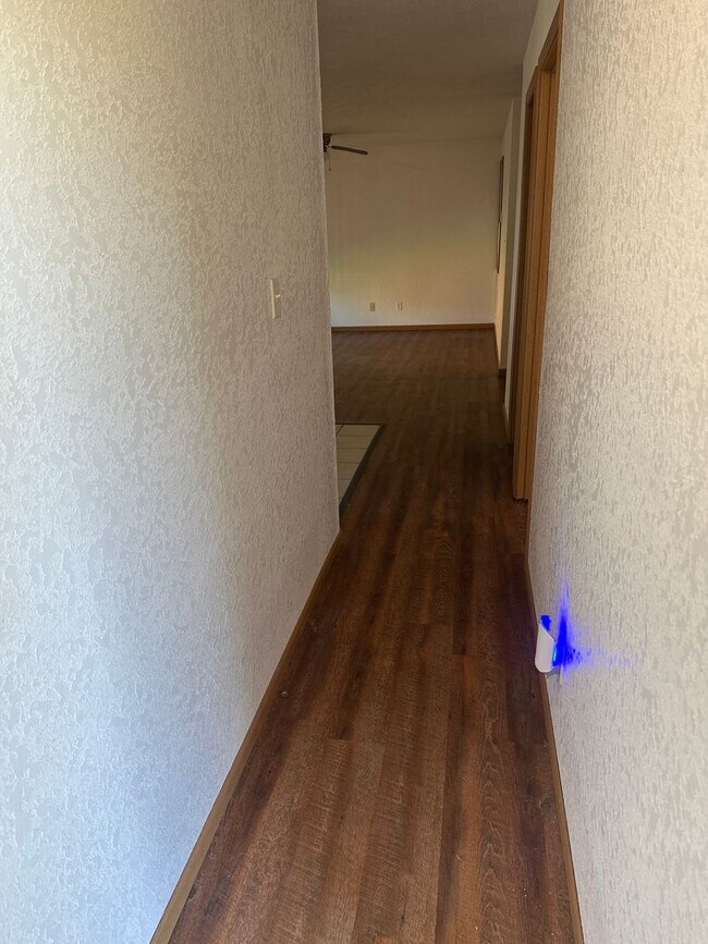 Foto del edificio - 1107 E Carter St