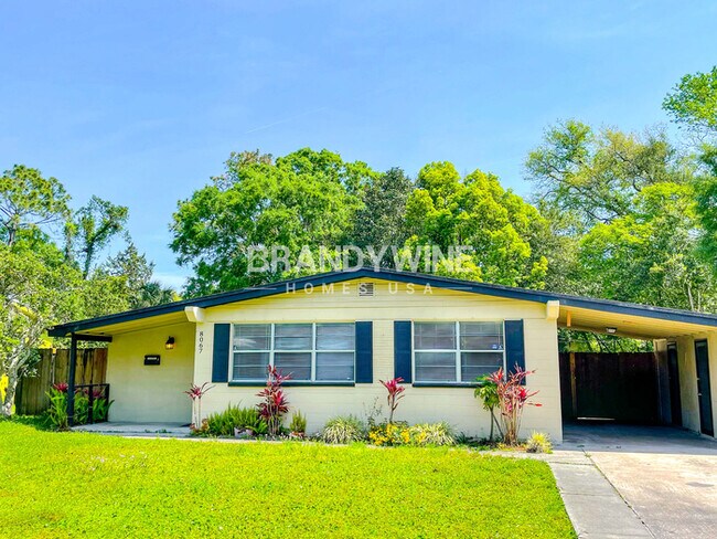 Building Photo - 8067 Santillo Dr