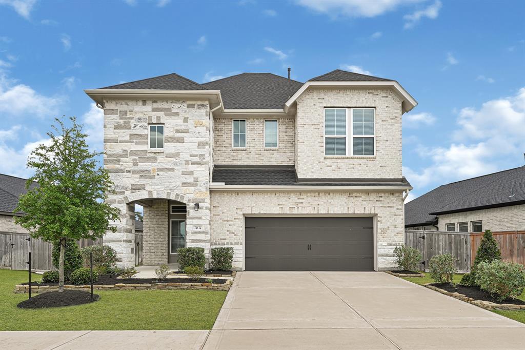 Foto principal - 24634 Carleton Lake Ln