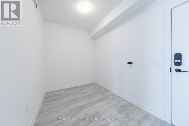 Building Photo - 4675 Metcalfe Ave