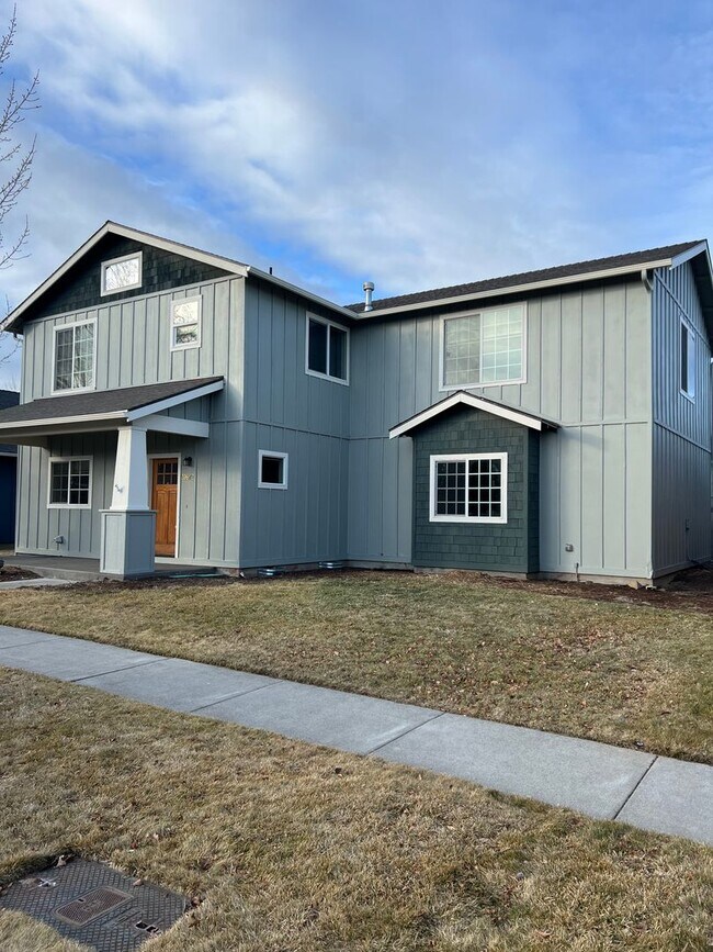 Foto del edificio - 20642 Songbird Ln