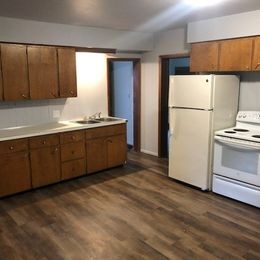 Primary Photo - 1113 N 5th St