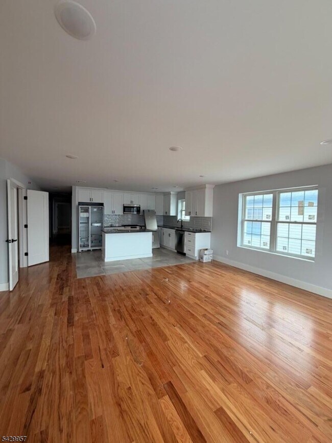 Foto del edificio - 129 Mt Pleasant Ave