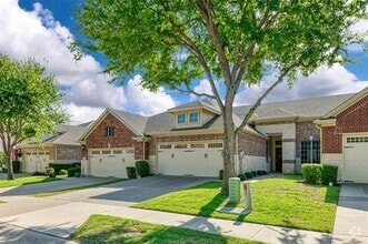 Building Photo - 9904 Derwent Dr