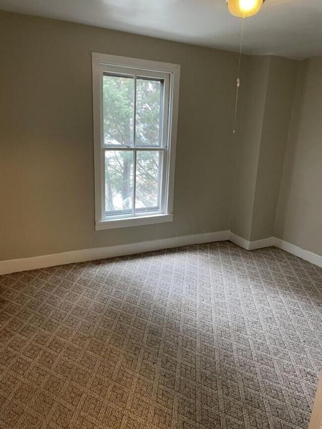Foto del edificio - 3 Bedroom 1 Bath in Newport, PA!
