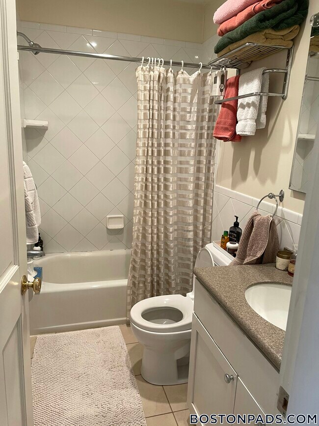 Foto del edificio - 30 Healey St