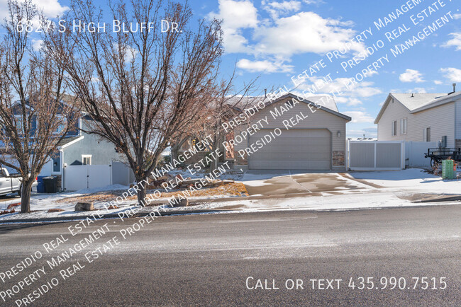 Building Photo - Charming home near Mountain View Corridor ...