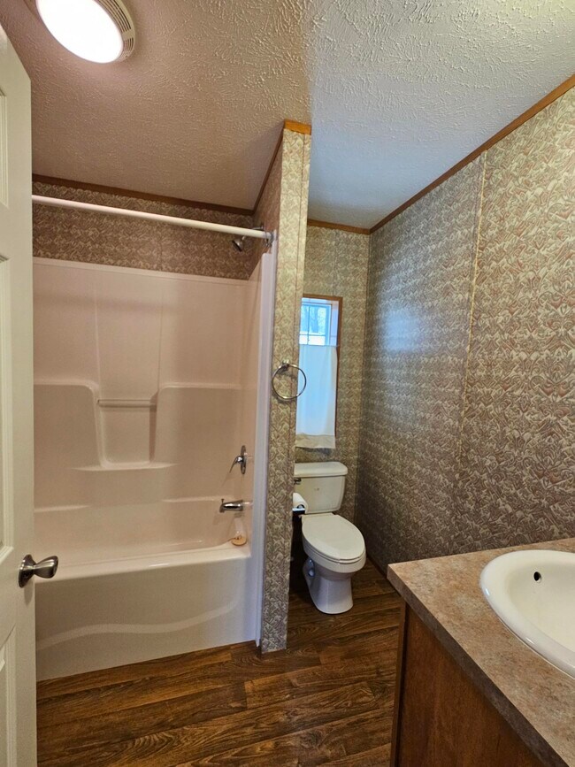 Foto del edificio - 3 Spruce Ln