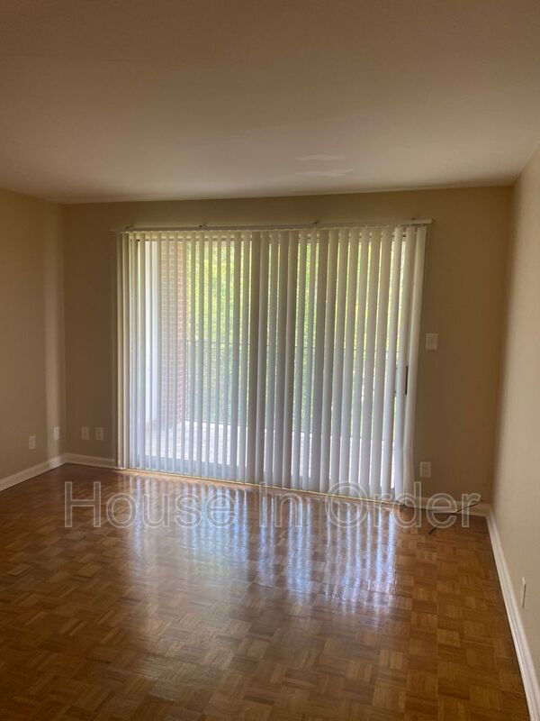 Foto del edificio - 30 Edgemont Rd