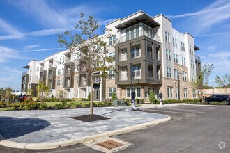 Building Photo - Velo Circleport