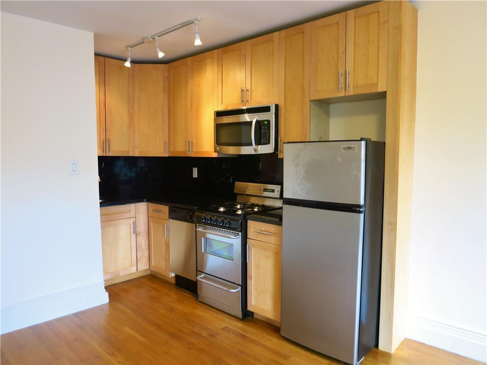 Foto principal - 411 Park Ave S