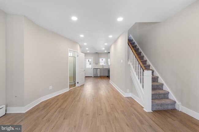 Building Photo - 2946 S 15th St