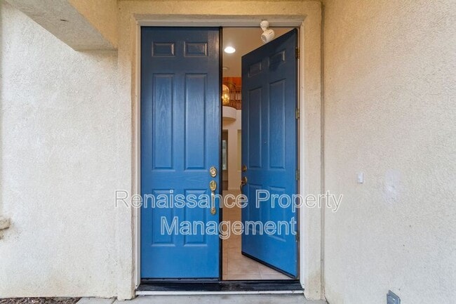 Foto del edificio - 492 Quail Run Cir