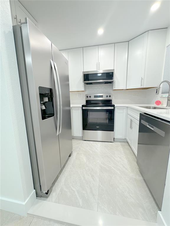 Building Photo - 3221 White Ibis Ct