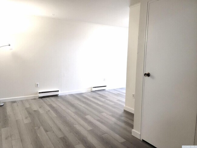 Foto del edificio - 602 Warren St