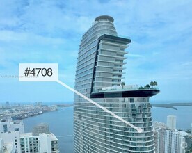 Building Photo - 300 Biscayne Blvd Way