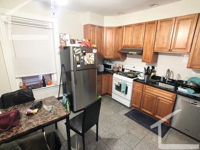 Foto del edificio - HOT MISSION HILL LISTING!!!!