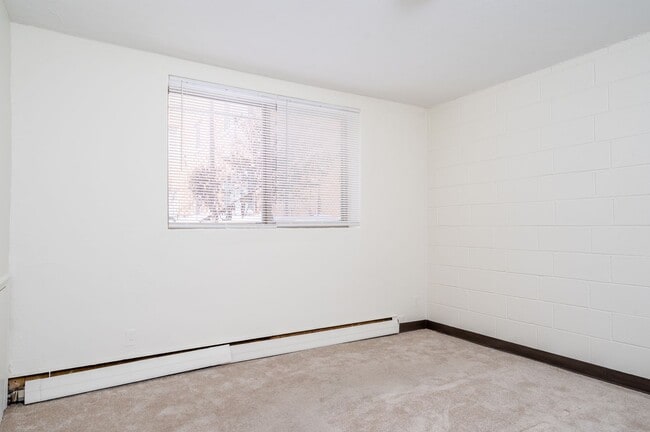 Interior Photo - 2009 Bryant Ave S