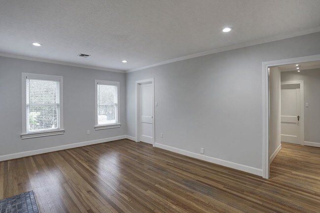 Building Photo - 1405 Harold St