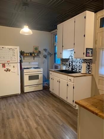 Foto principal - 2437 Canby St