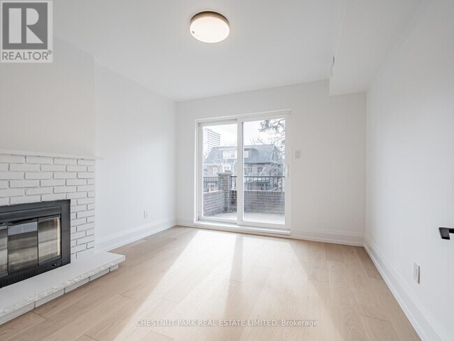 Photo du bâtiment - 607 Huron St