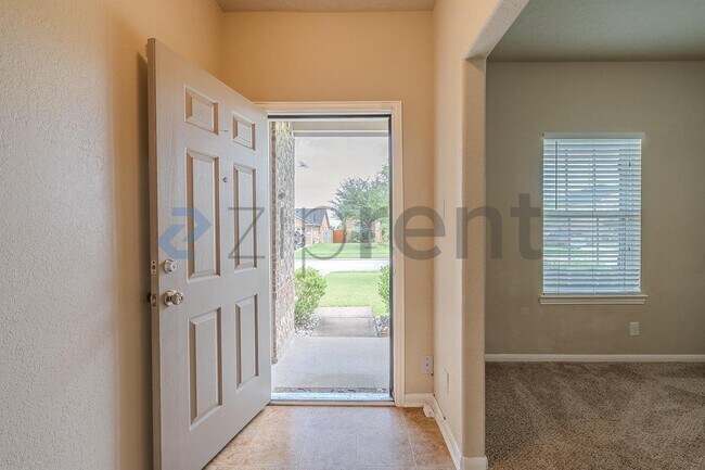 Foto del edificio - 3029 Cambridge Meadows Ln
