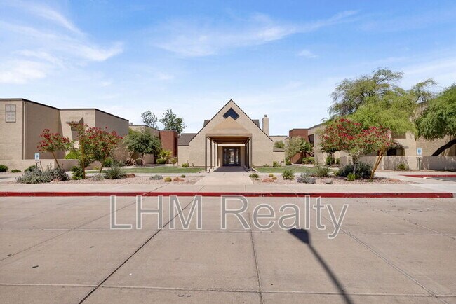 Building Photo - 1340 N Recker Rd