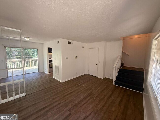 Foto del edificio - 1071 Laurel Ln NW