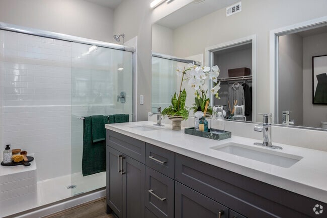 3HAB, 3BA - 1453SF - Primer baño - Atwell at Folsom Ranch