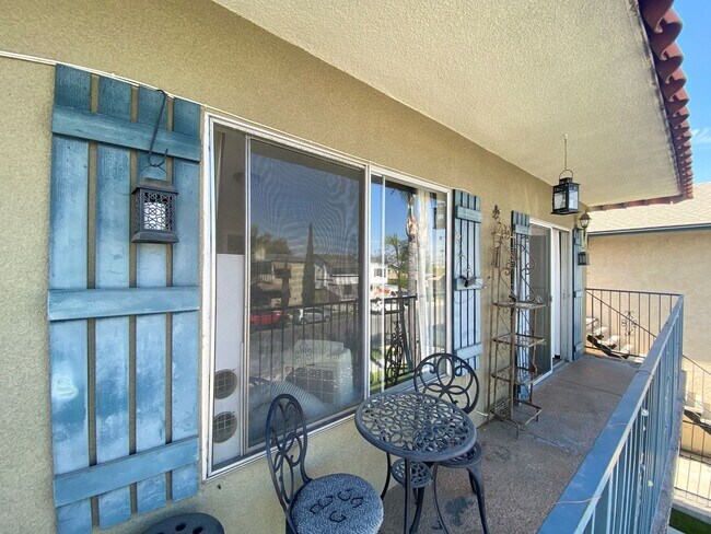 Foto del edificio - ***MOVE IN SPECIAL*** Updated Normal Heigh...