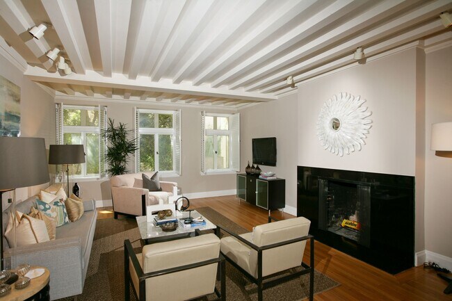 Foto del edificio - Prestigious Nob Hill Stunning Old Charm bu...