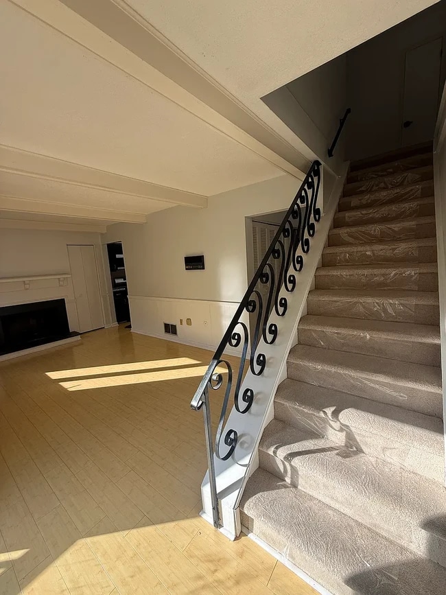 Family Room - 2816 Bingham Dr