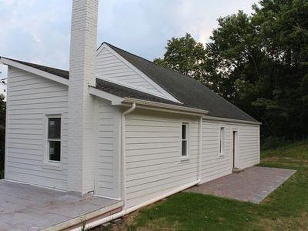 Building Photo - 110 Monasedo Dr