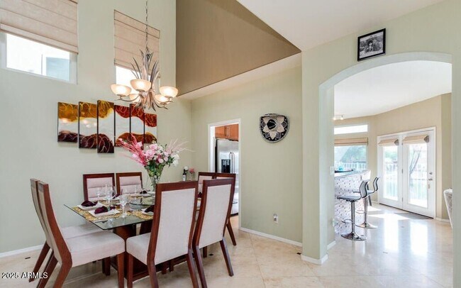 Foto del edificio - 1139 E Frye Rd