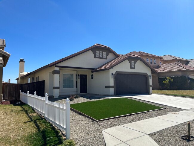 Vista frontal - 9219 Canyon View Ave