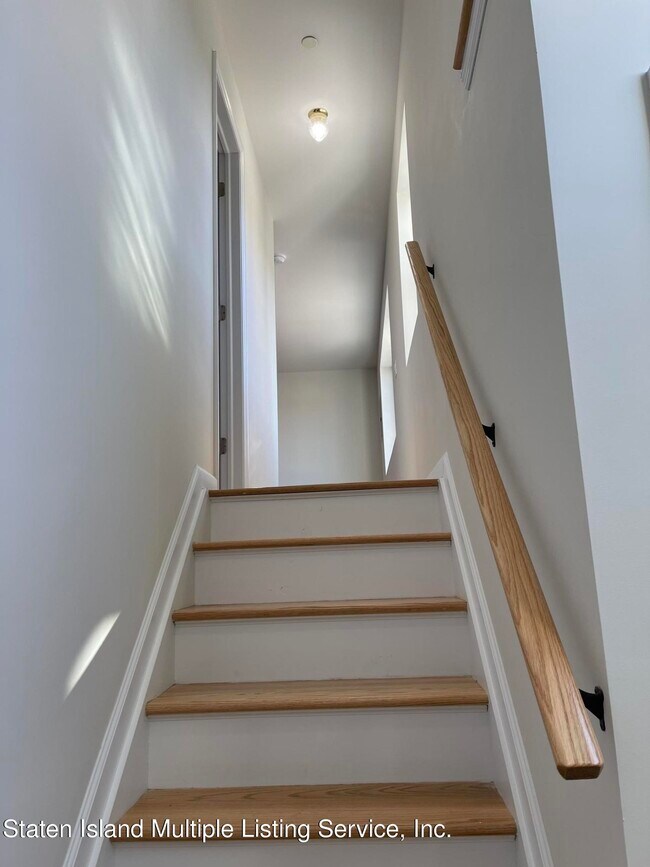 Foto del edificio - 61 Northfield Ave