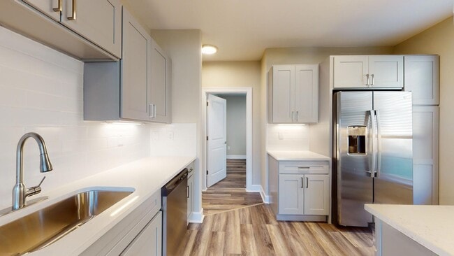 Interior Photo - Lenox Farms
