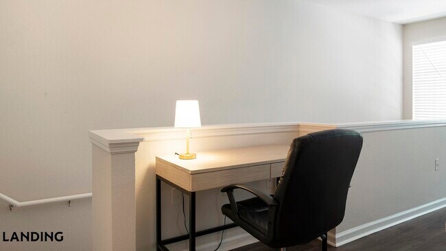 Foto del edificio - 2801 Biltmore Park Dr