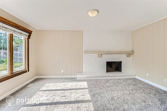 Building Photo - 18 North Cambridge Drive, Geneva, IL, 60134