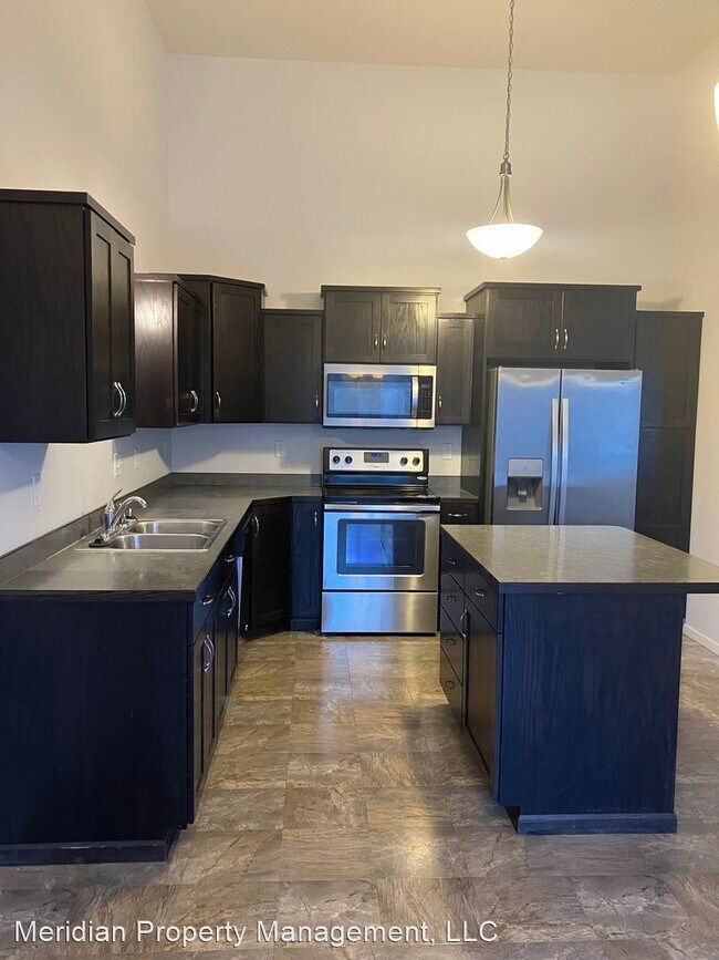 Foto del edificio - 3 br, 3 bath House - 2262 35th St Circle S