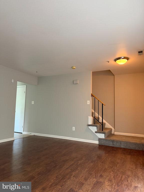 Building Photo - 6769 Milltown Ct