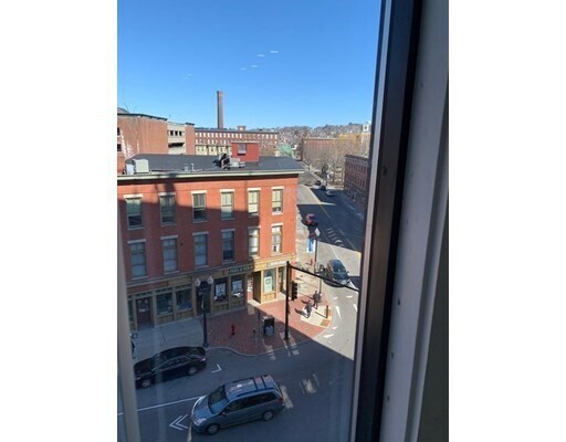 Building Photo - 16 Merrimack St