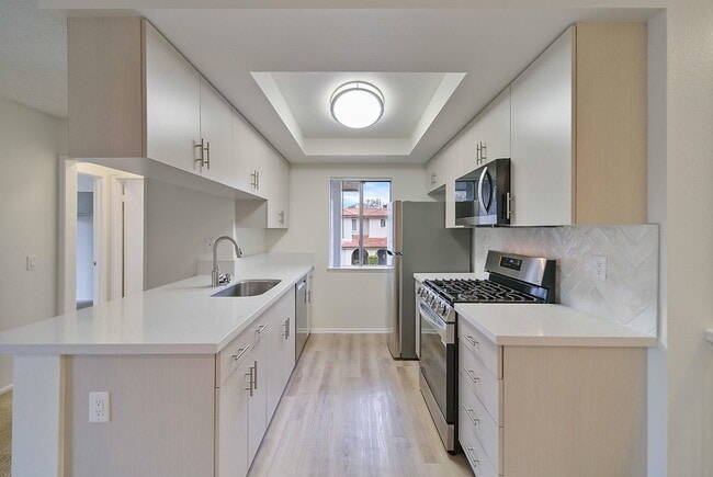 Building Photo - Trabuco Villas
