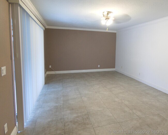 Foto del edificio - 4225 Turnberry Cir
